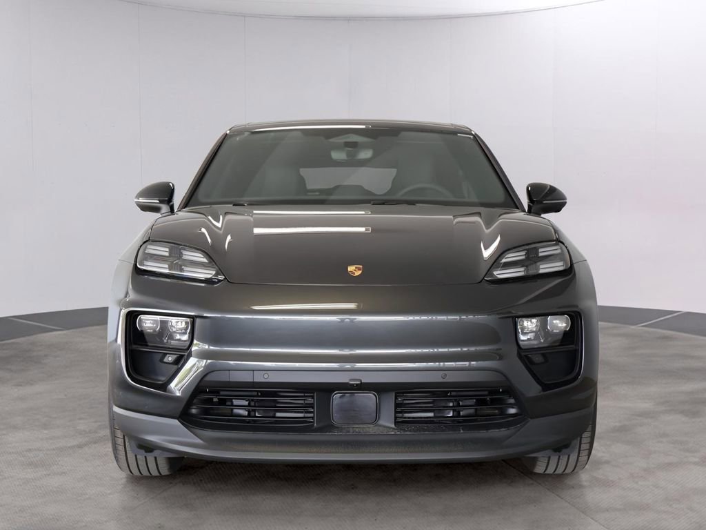 Certified 2025 Porsche Macan 4S Electric image 12