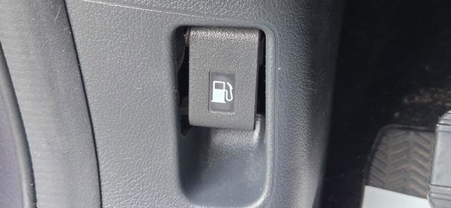 Used 2016 Honda CR-V LX image 29