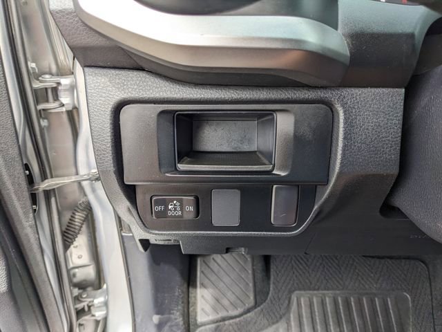 Used 2017 Toyota Tacoma SR5 w/ Tow Package image 29