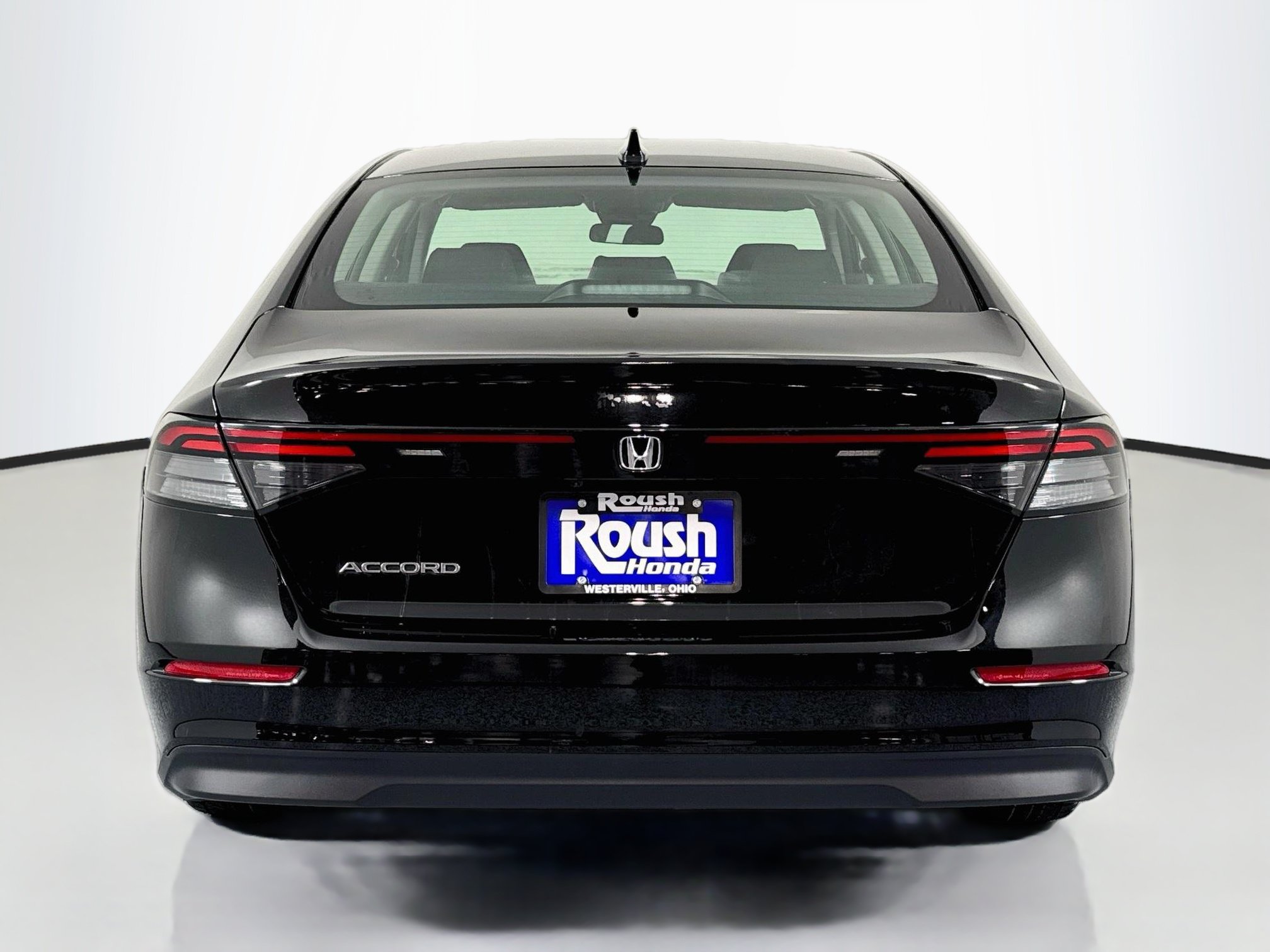 Certified 2025 Honda Accord SE image 6