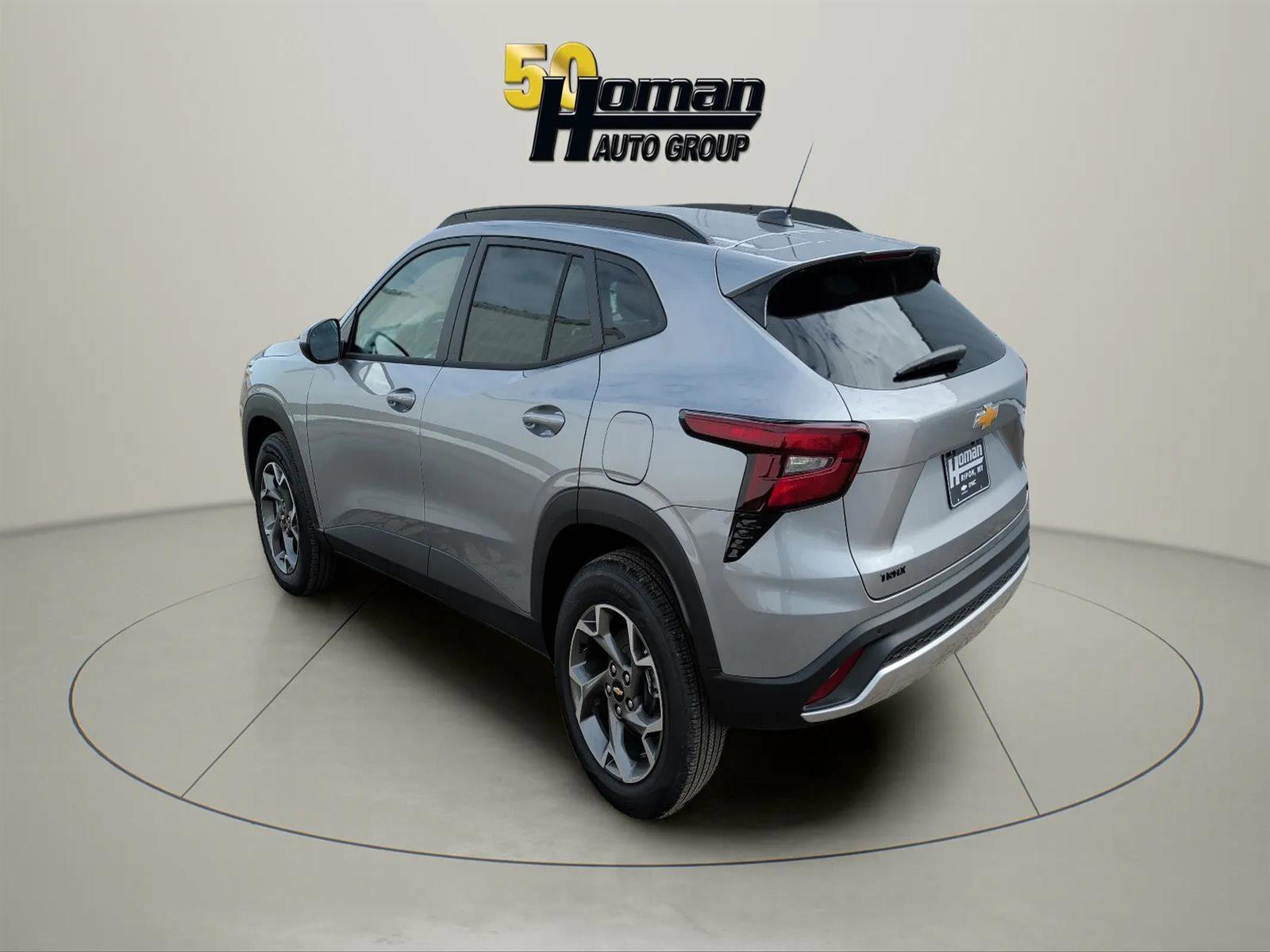 New 2026 Chevrolet Trax LT w/ Driver Confidence Package FWD image 3