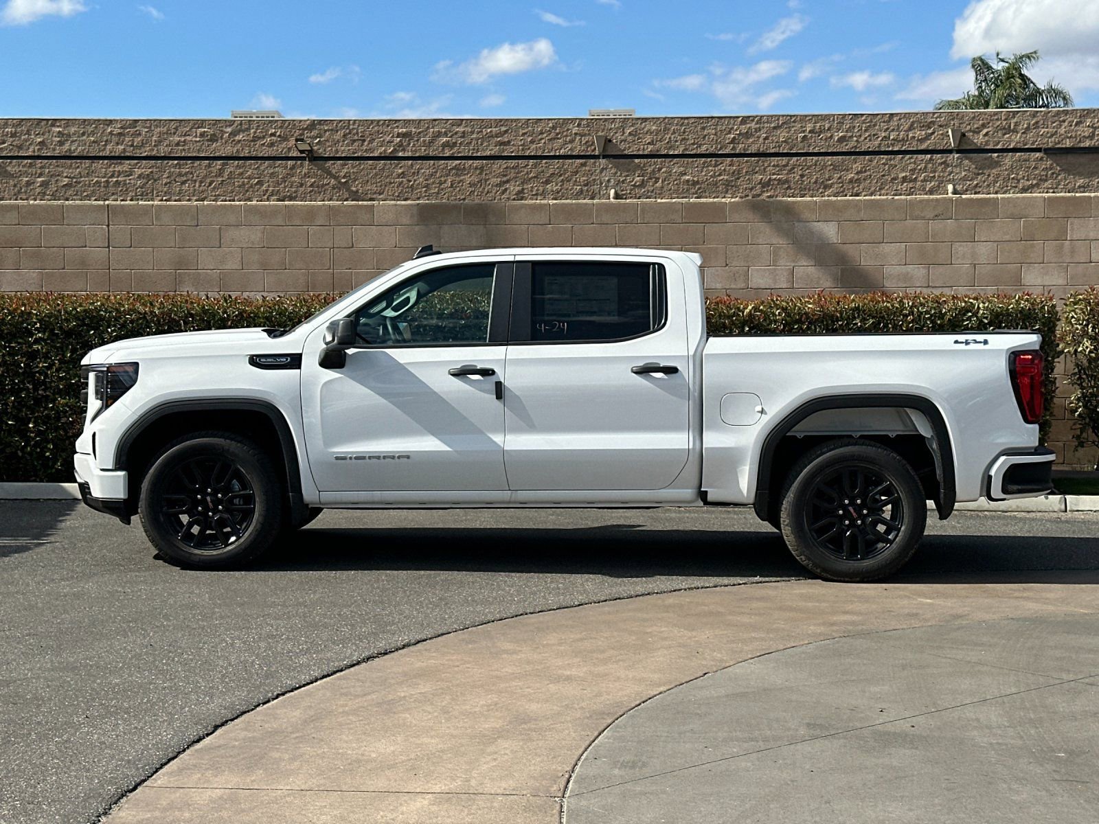 New 2026 GMC Sierra 1500 Pro w/ Graphite Edition AWD/4WD image 7