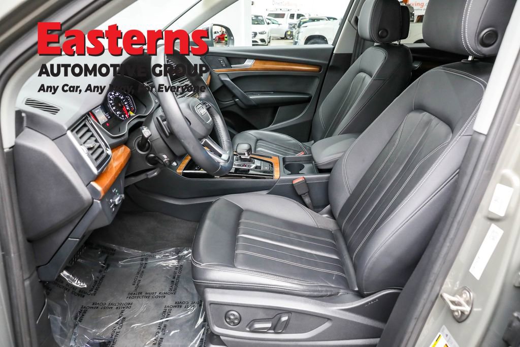 Used 2023 Audi Q5 2.0T Premium w/ Convenience Package image 14