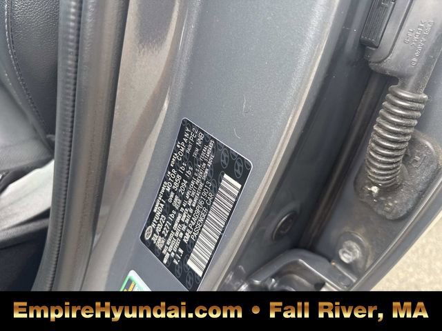 Used 2023 Hyundai Elantra Limited w/ Cargo Package image 19