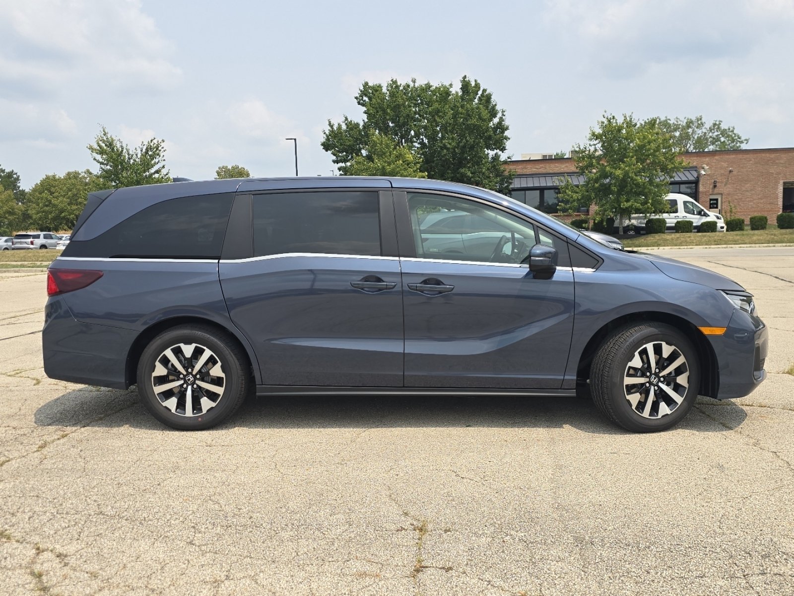 New 2026 Honda Odyssey EX-L image 14
