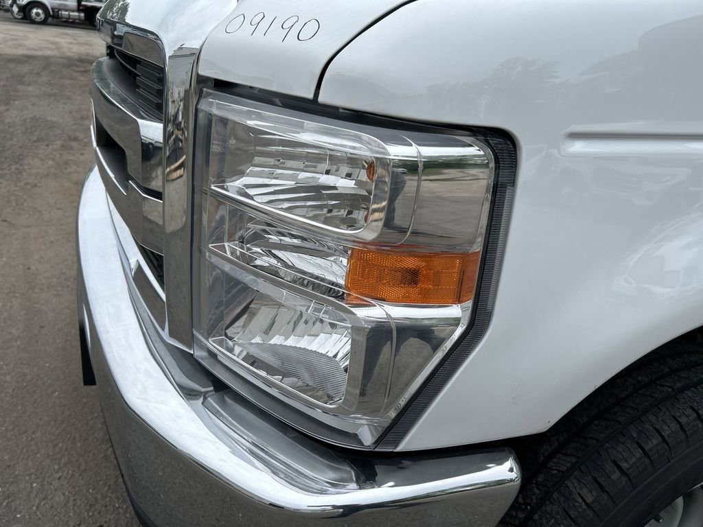 New 2026 Ford E-350 and Econoline 350 Super Duty w/ Power Equipment Group image 20