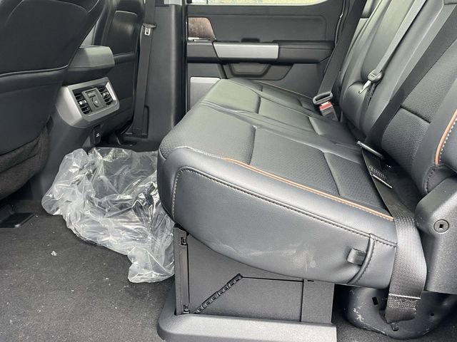 New 2026 Ford F250 Lariat w/ Black Appearance Package image 20