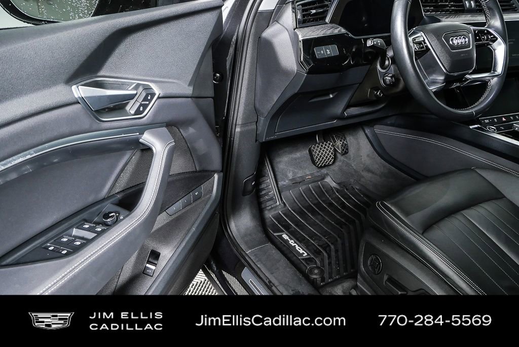 Used 2021 Audi e-tron Premium image 7