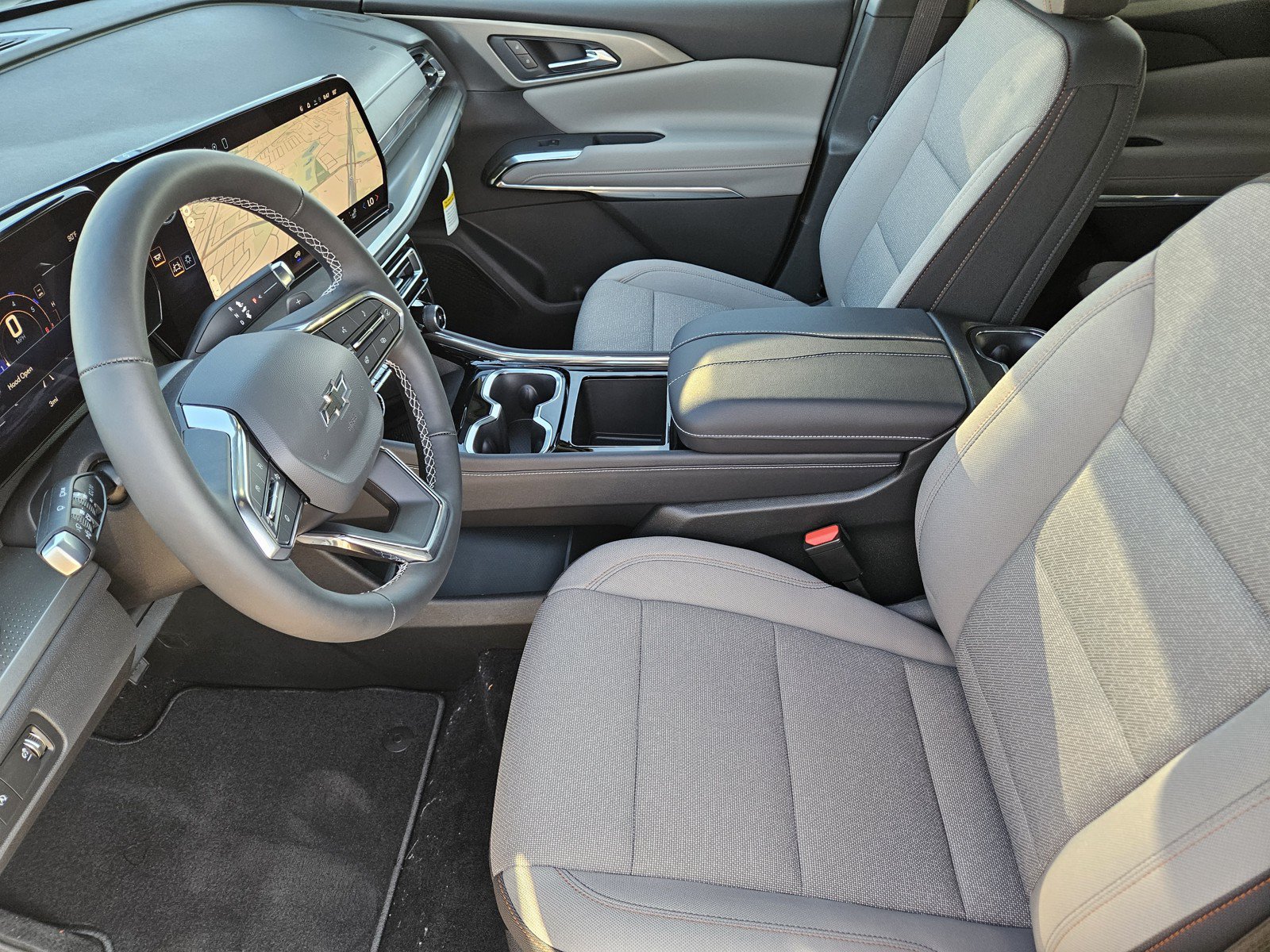 New 2027 Chevrolet Traverse LT w/ Midnight/Sport Edition FWD image 9