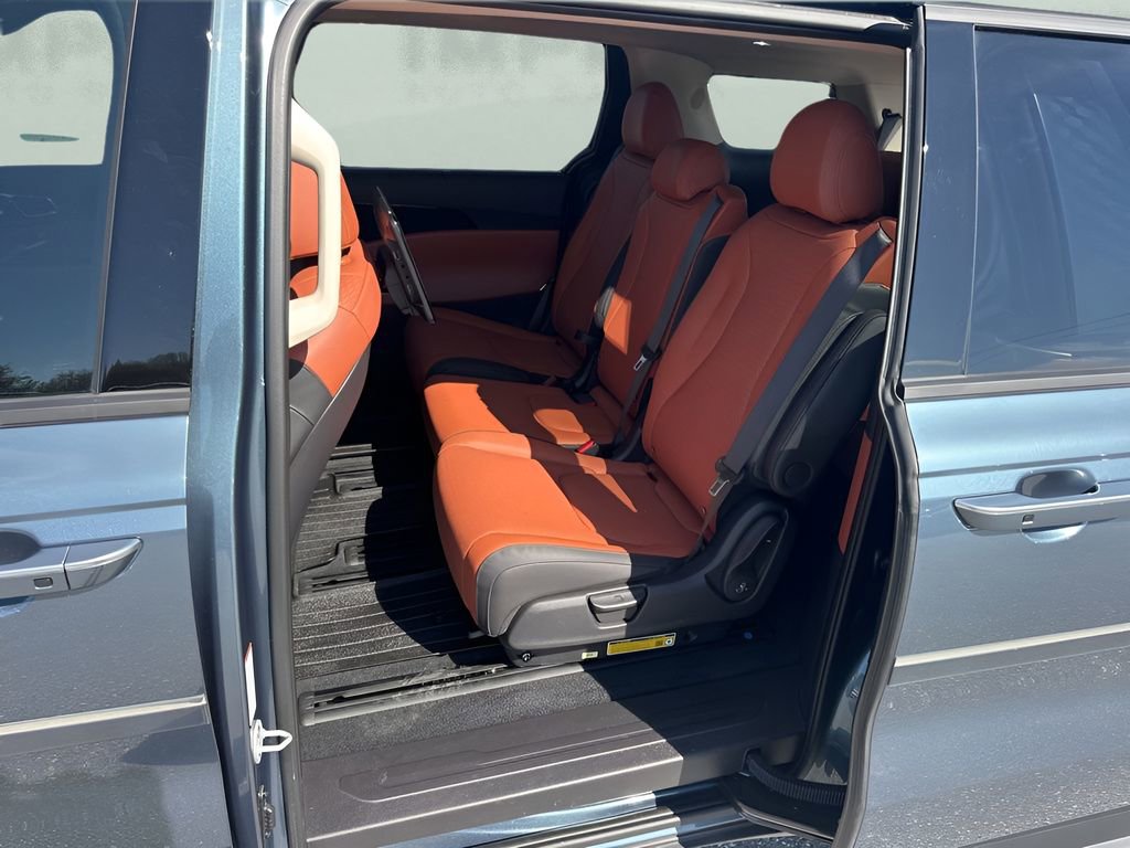 Used 2024 Kia Carnival SX Prestige FWD image 29