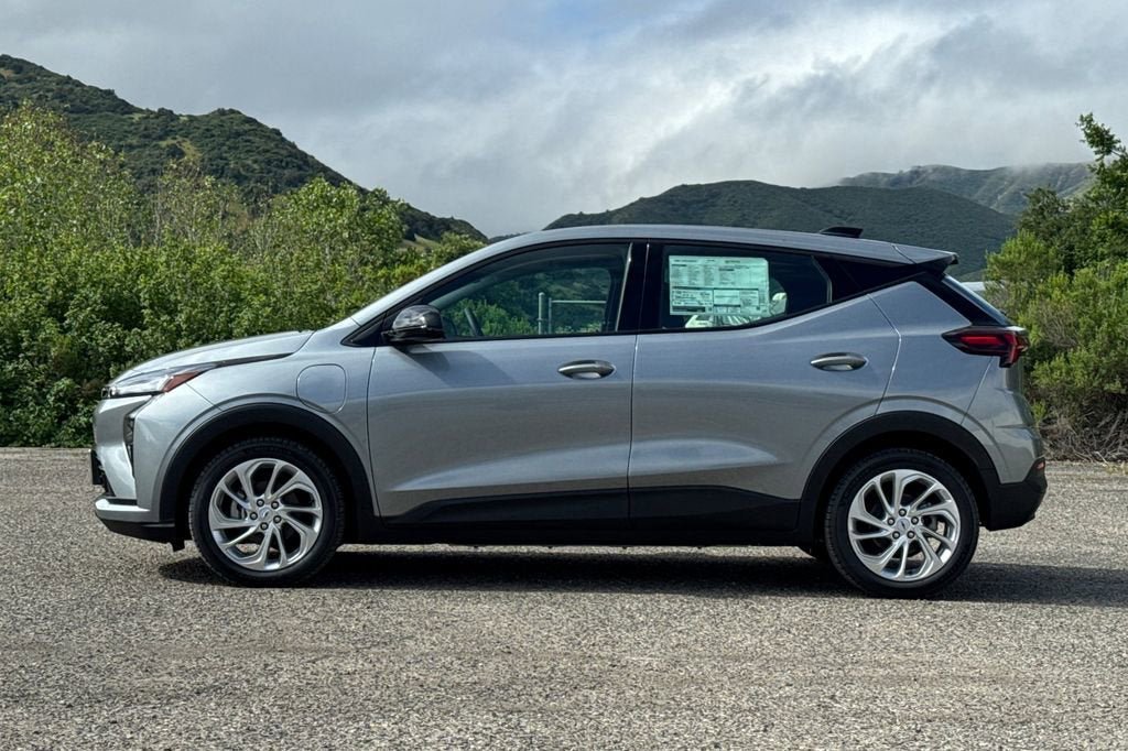 New 2027 Chevrolet Bolt LT w/ Comfort Package FWD image 7