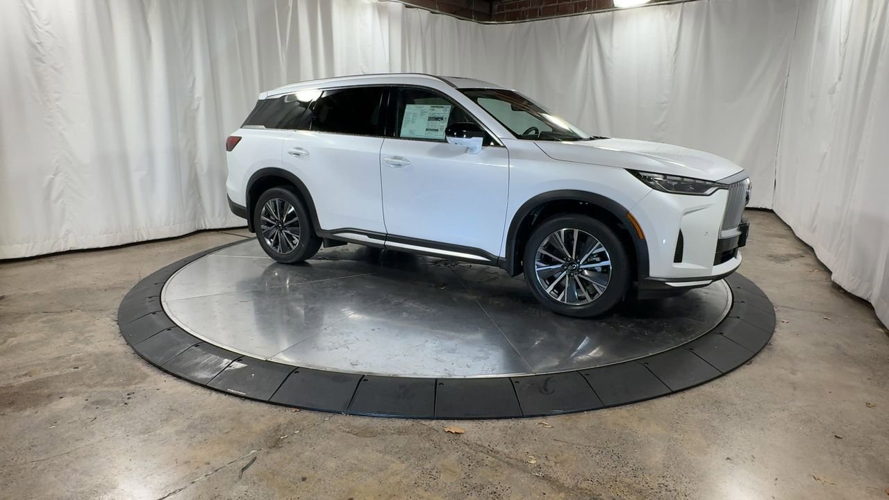 New 2026 INFINITI QX60 Luxe w/ Cargo Package AWD/4WD image 3