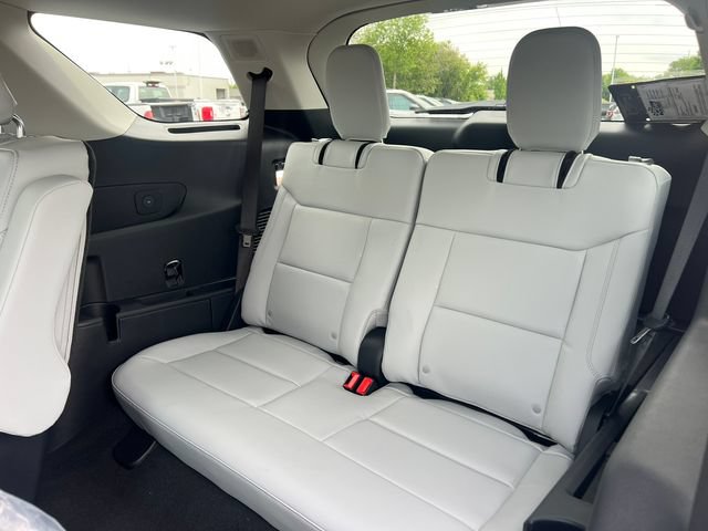 New 2026 Ford Explorer Platinum w/ LUX Leather Package AWD/4WD image 6