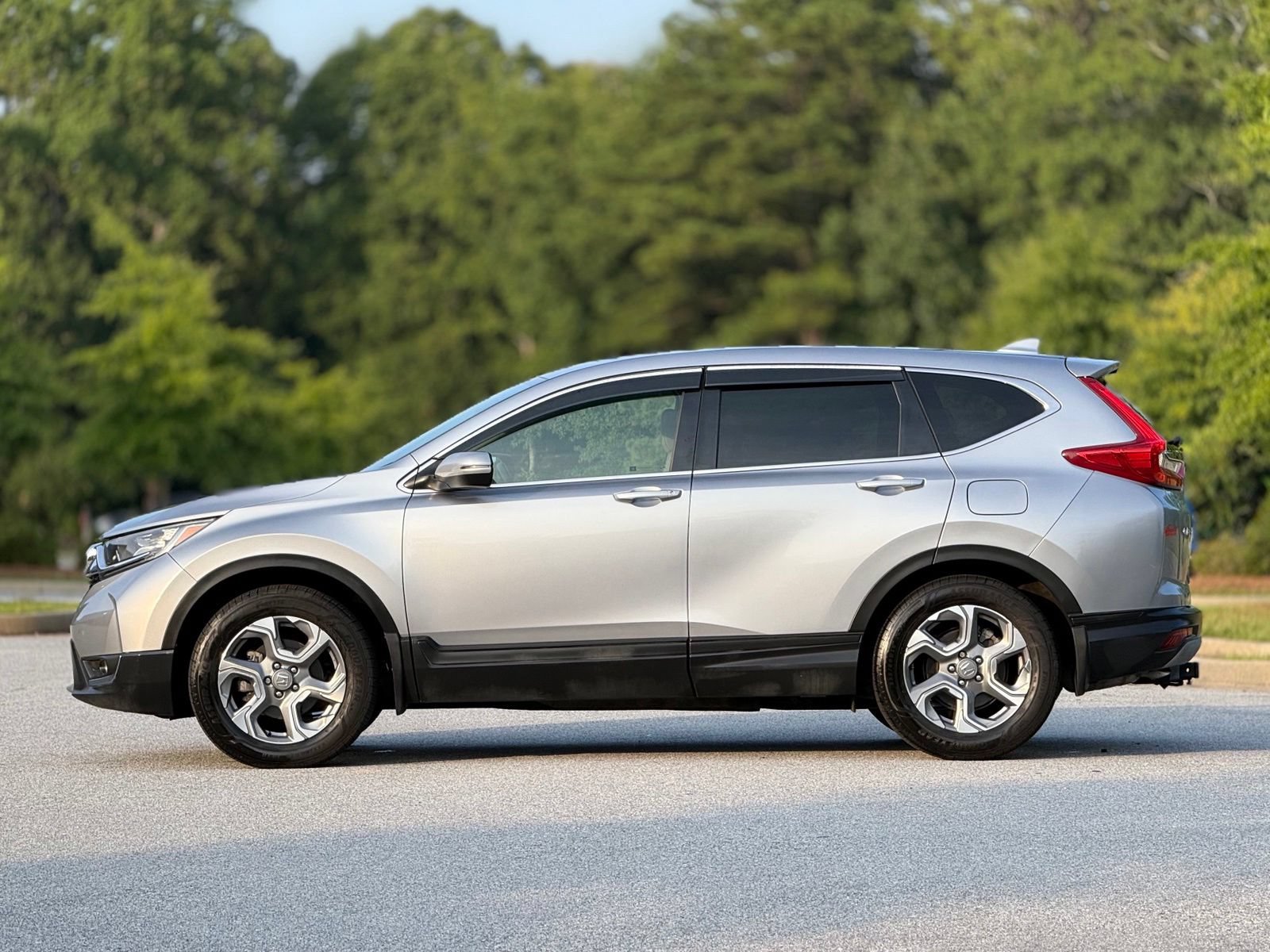 Used 2017 Honda CR-V EX-L image 9