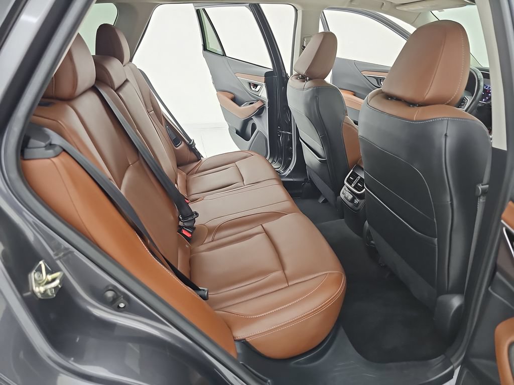 Used 2020 Subaru Outback Touring AWD/4WD image 13