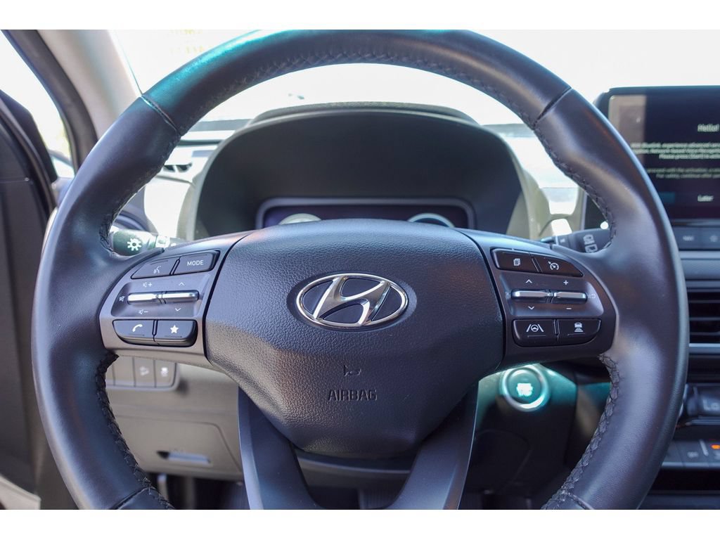 Used 2023 Hyundai Kona Limited FWD image 14