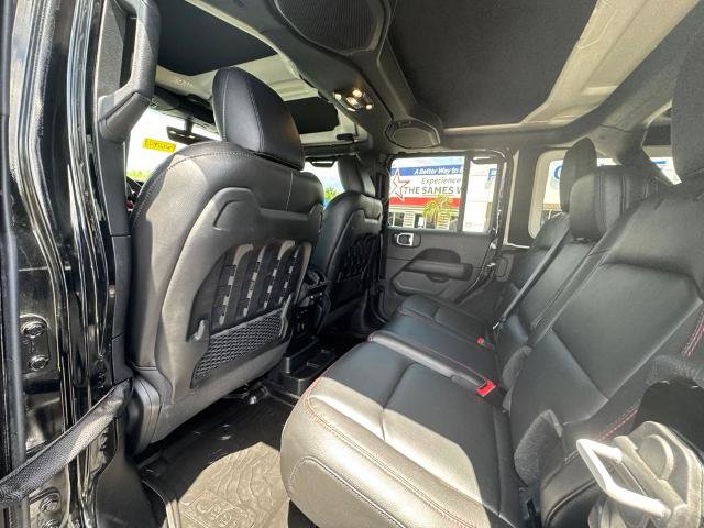 Used 2023 Jeep Wrangler Unlimited Rubicon w/ LED Lighting Group AWD/4WD image 18