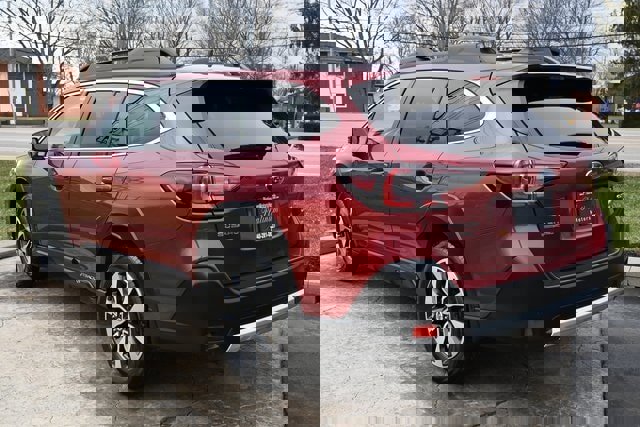 Used 2023 Subaru Outback Limited XT image 7