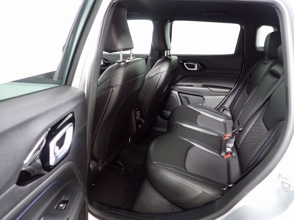 New 2026 Jeep Compass Latitude image 24