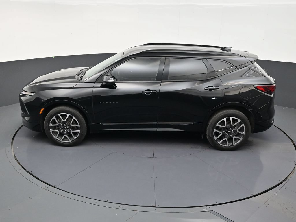 Used 2024 Chevrolet Blazer RS w/ Enhanced Convenience Package FWD image 13