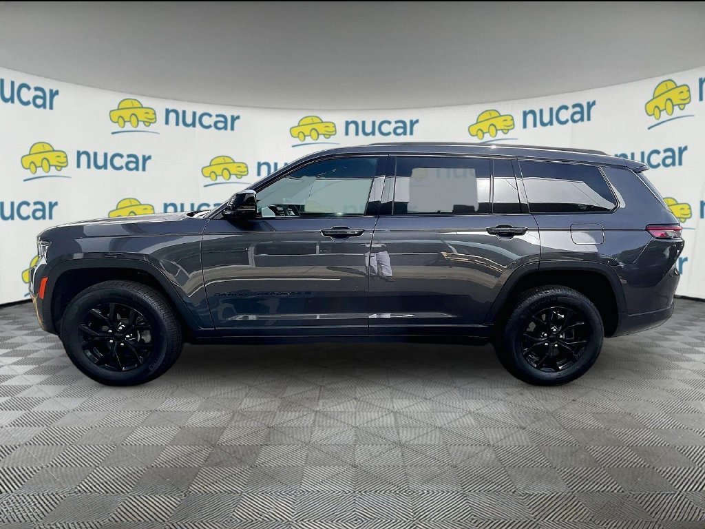 Used 2024 Jeep Grand Cherokee L Altitude AWD/4WD image 4