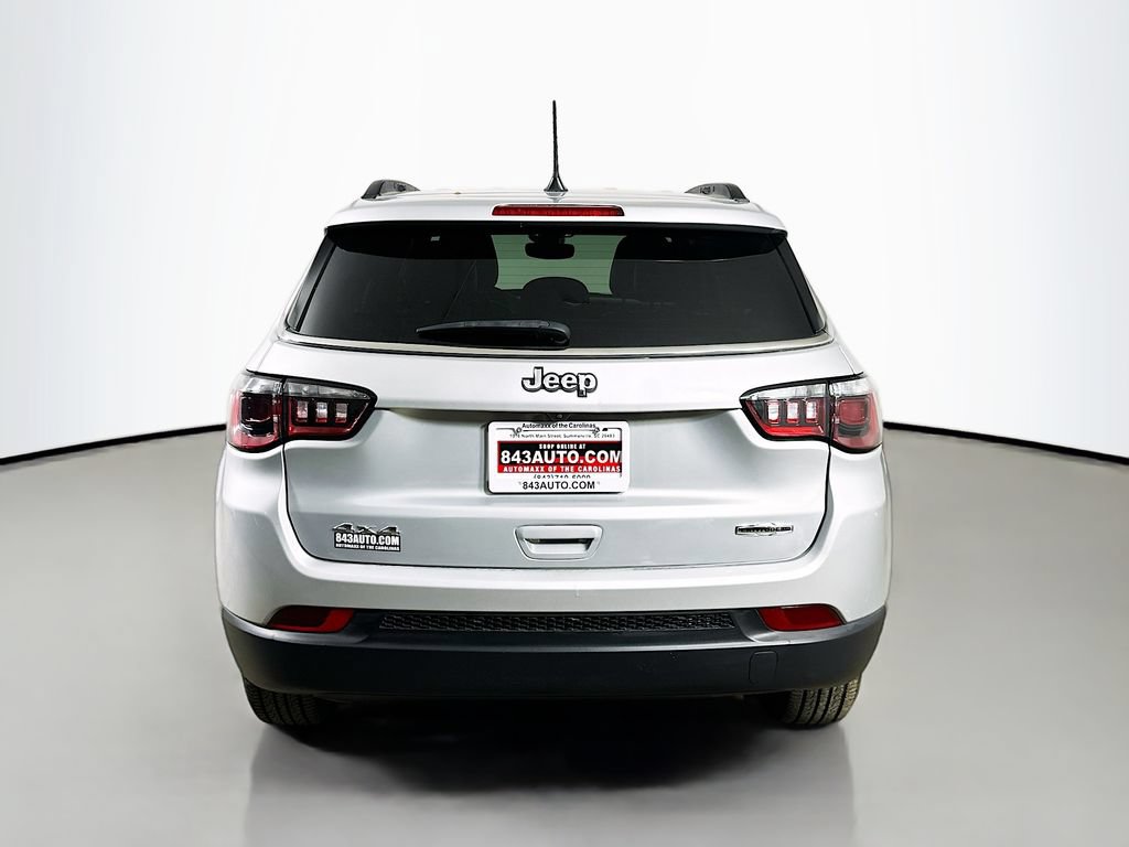 Used 2024 Jeep Compass Latitude AWD/4WD image 6