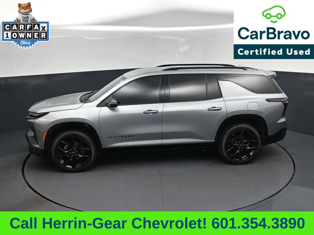 Certified 2026 Chevrolet Traverse RS w/ LPO, Floor Liner Package FWD image 32