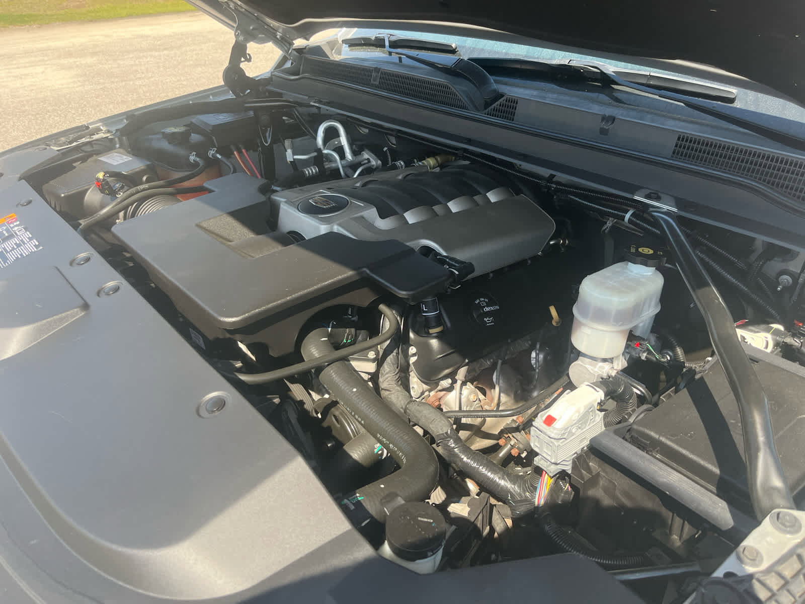 Used 2020 Cadillac Escalade Platinum image 9