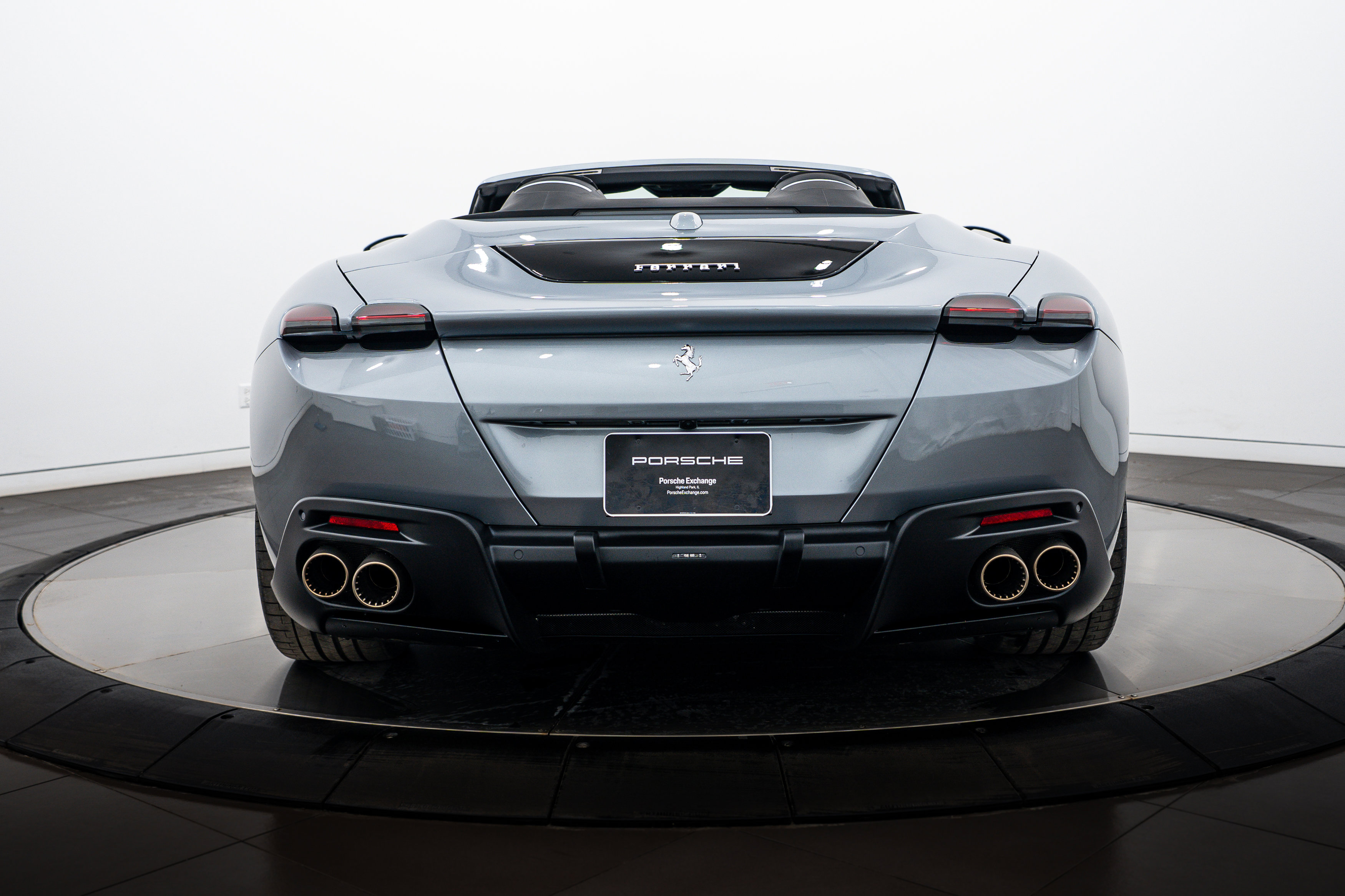 Used 2025 Ferrari Roma Spider image 6