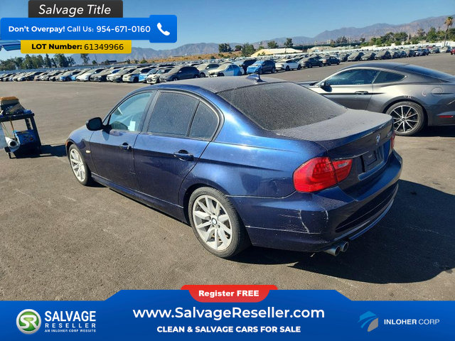 Used 2011 BMW 328i Sedan RWD image 3