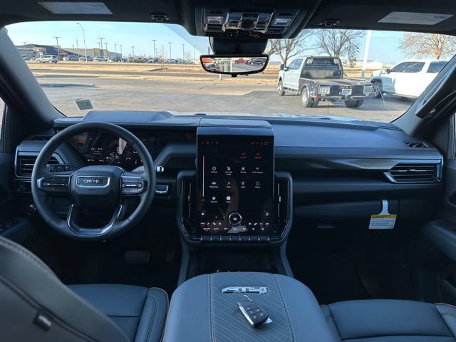 Used 2026 GMC Yukon AT4 w/ AT4 Premium Package AWD/4WD image 8