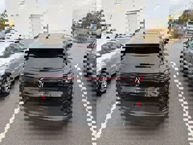 Used 2023 Volkswagen ID.4 S image 8