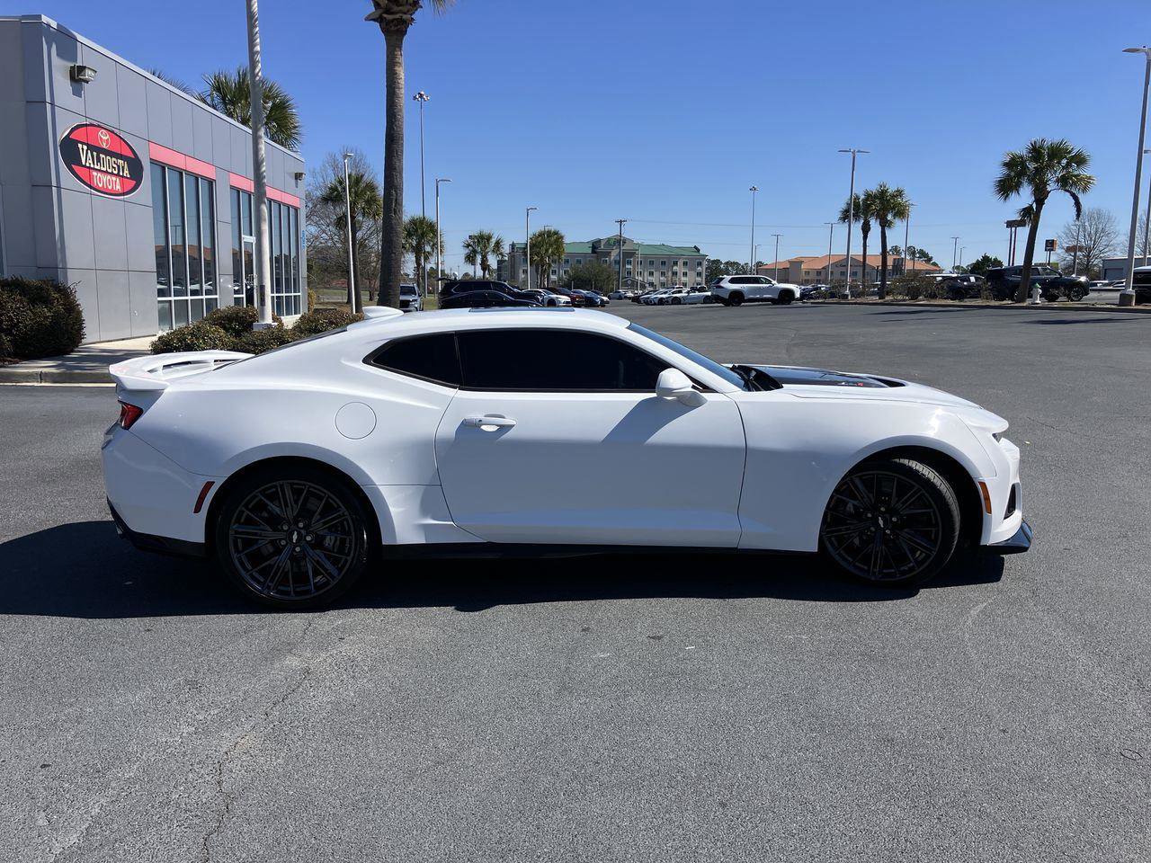 Used 2017 Chevrolet Camaro ZL1 image 6