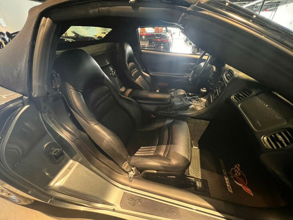 Used 2004 Chevrolet Corvette Convertible w/ Preferred Equipment Group image 14