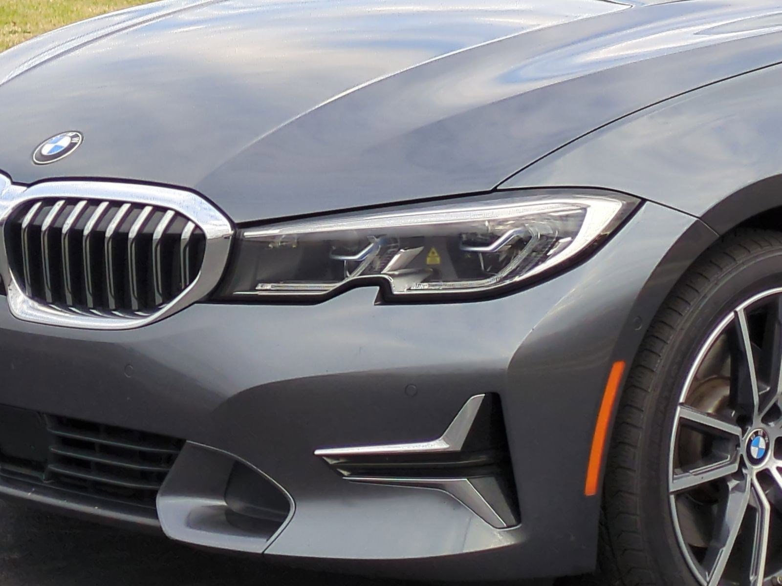 Used 2020 BMW 330i xDrive Sedan w/ Executive Package image 6