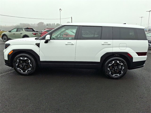 Used 2025 Hyundai Santa Fe SE image 4