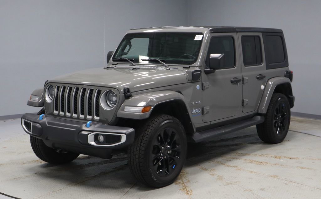 Used 2023 Jeep Wrangler Unlimited Sahara AWD/4WD image 7