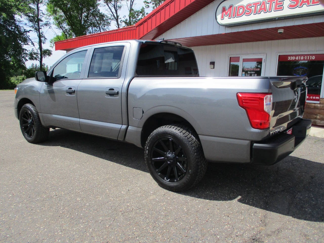 Used 2023 Nissan Titan S AWD/4WD image 5