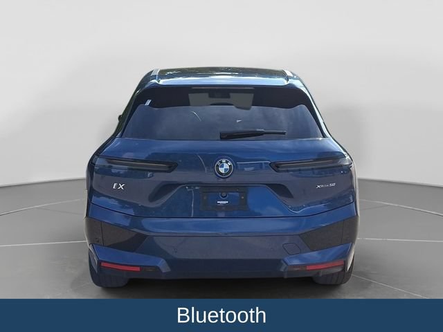Used 2024 BMW iX xDrive50 w/ Sport Package AWD/4WD image 6