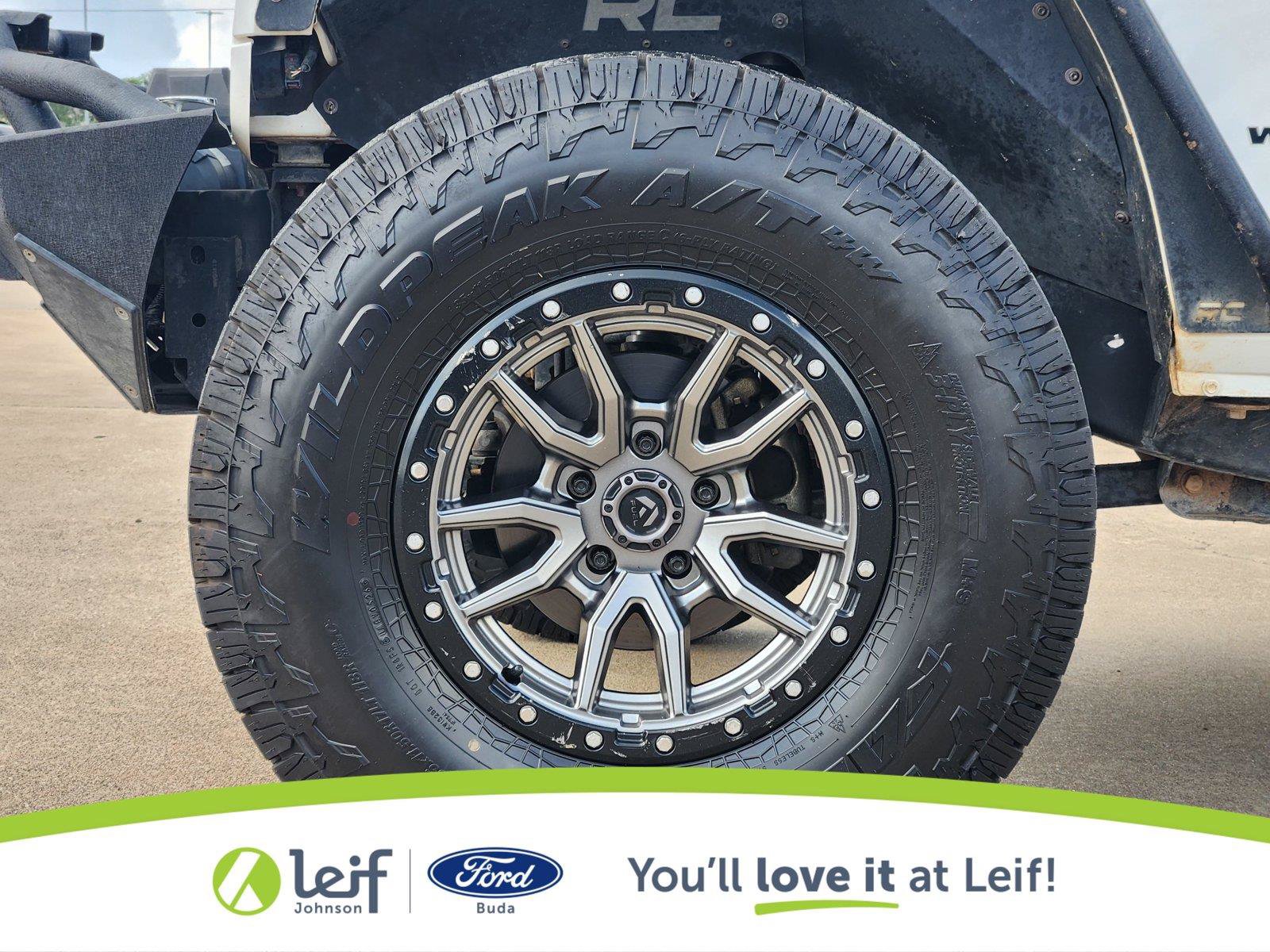 Used 2015 Jeep Wrangler Sport w/ Connectivity Group AWD/4WD image 8
