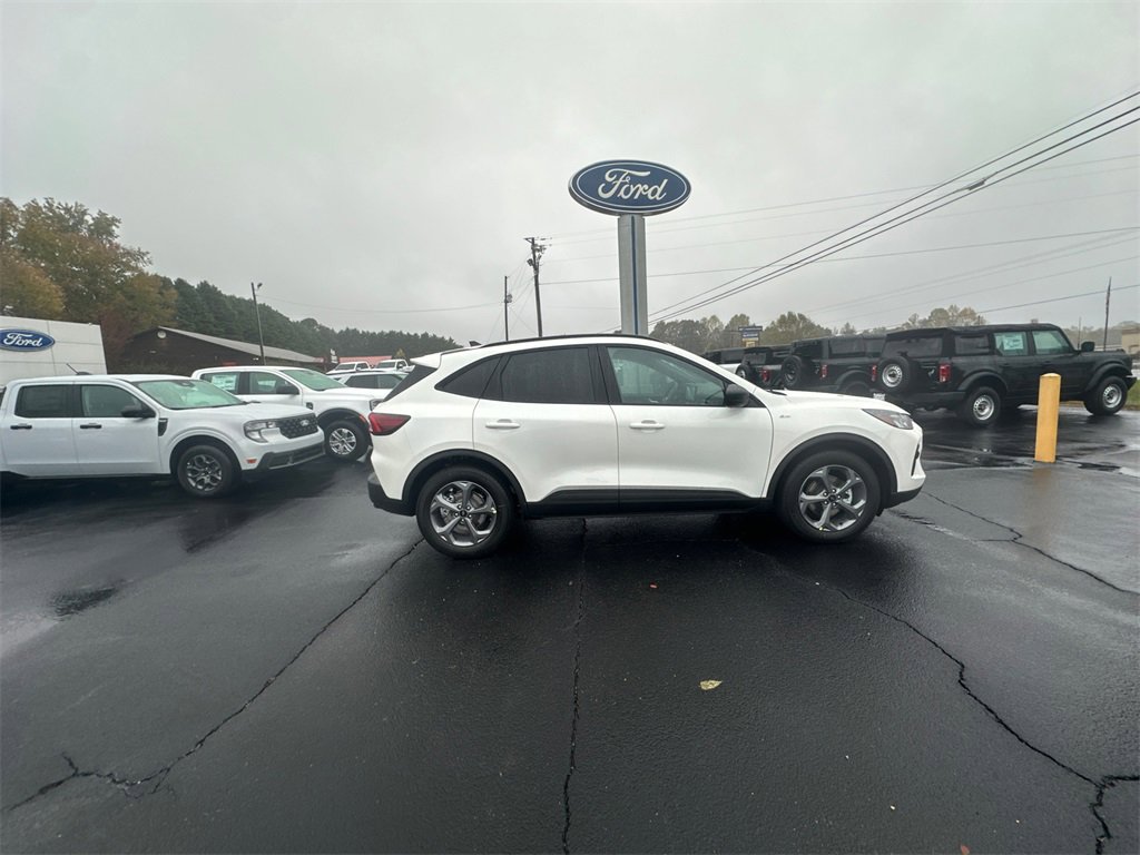 New 2026 Ford Escape ST-Line w/ Tech Pack #1 image 4