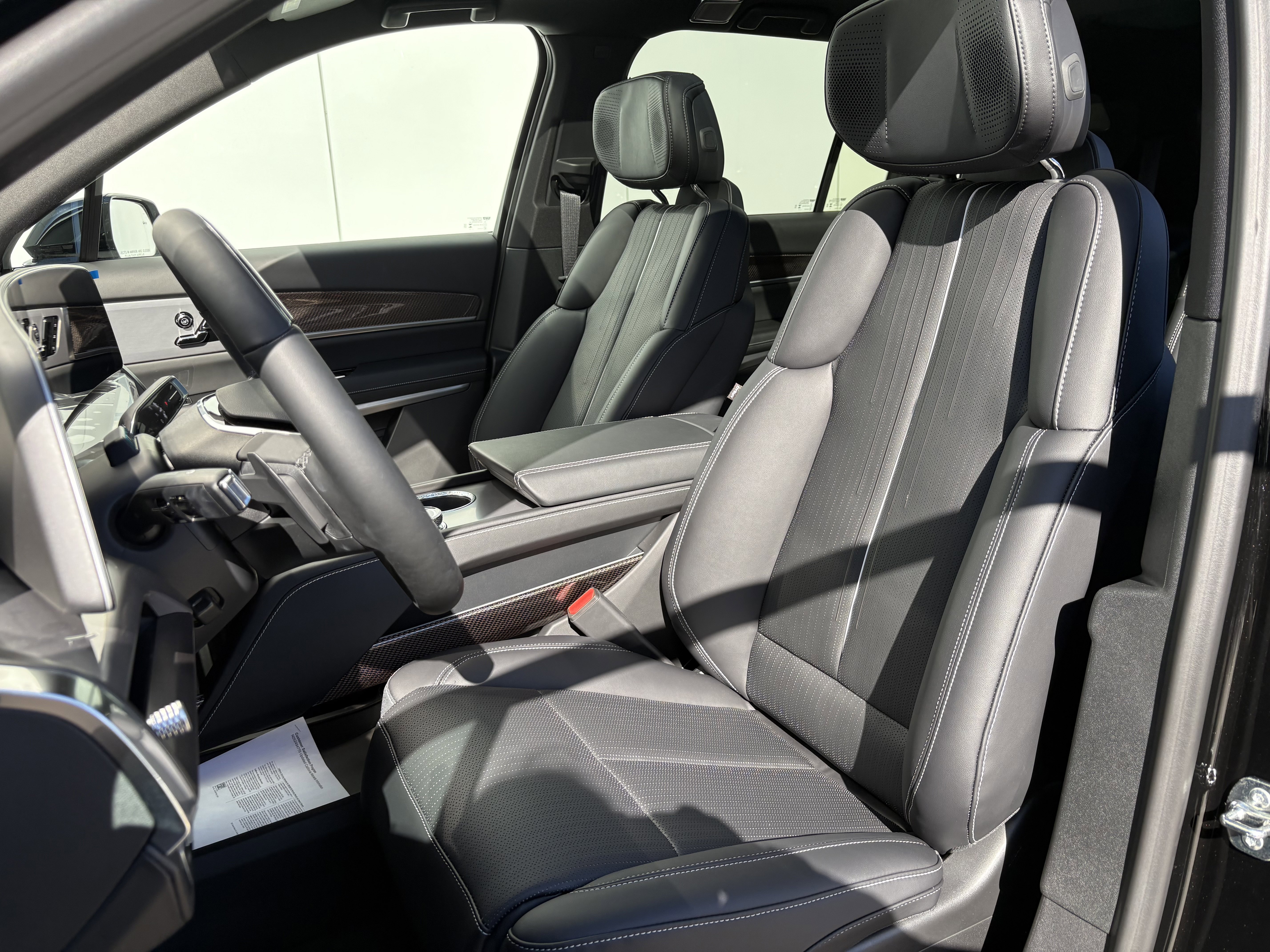 New 2026 Cadillac Vistiq Luxury w/ LPO, Floor Liner Package image 12