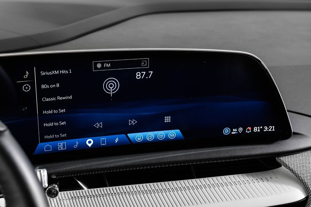 Used 2025 Cadillac Optiq Sport 1 w/ LPO, Floor Liner Package image 26