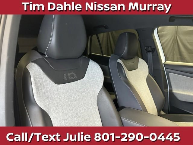Used 2023 Volkswagen ID.4 Pro AWD/4WD image 16
