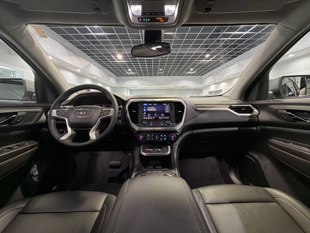 Used 2023 GMC Acadia SLT FWD image 16