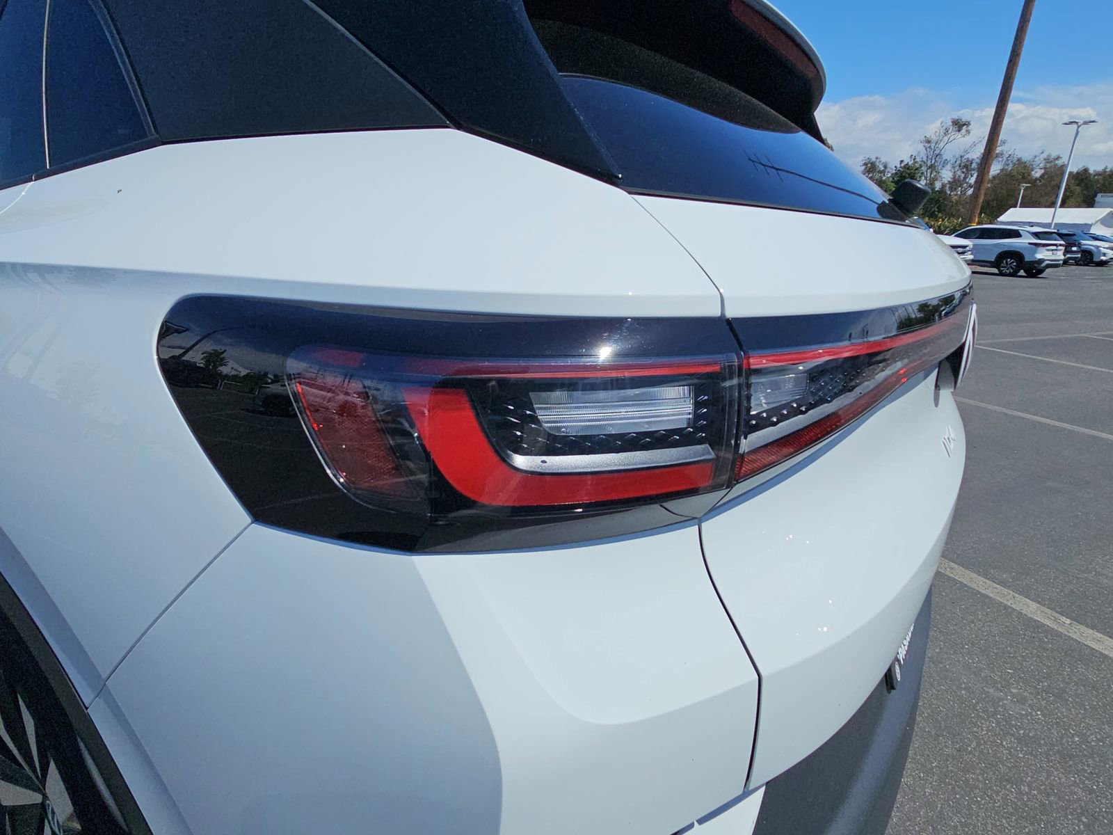 Used 2023 Volkswagen ID.4 Pro image 33