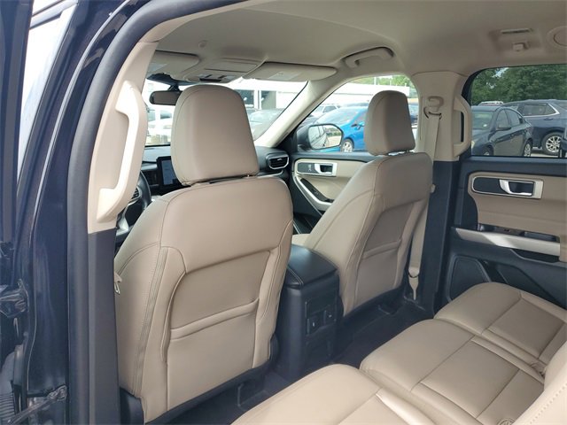 Used 2023 Ford Explorer XLT w/ Equipment Group 202A image 12