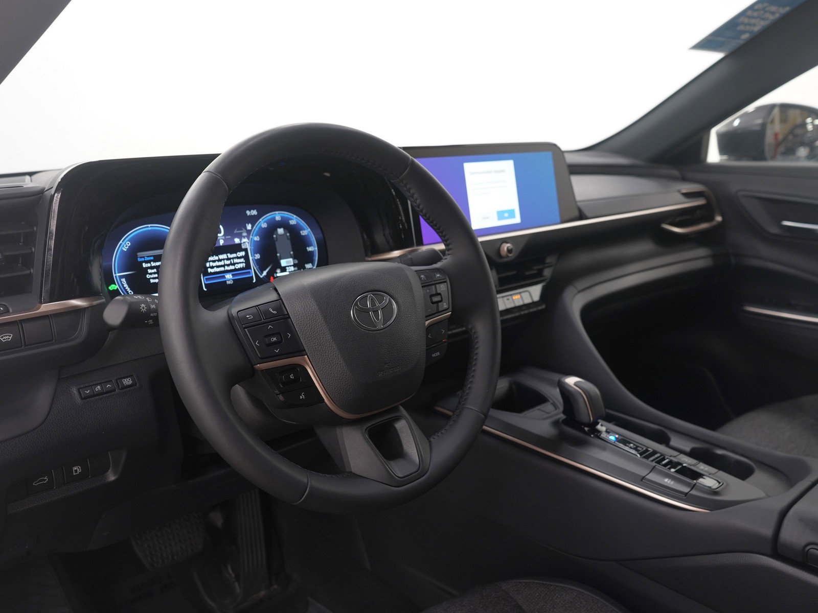 Used 2023 Toyota Crown XLE image 24