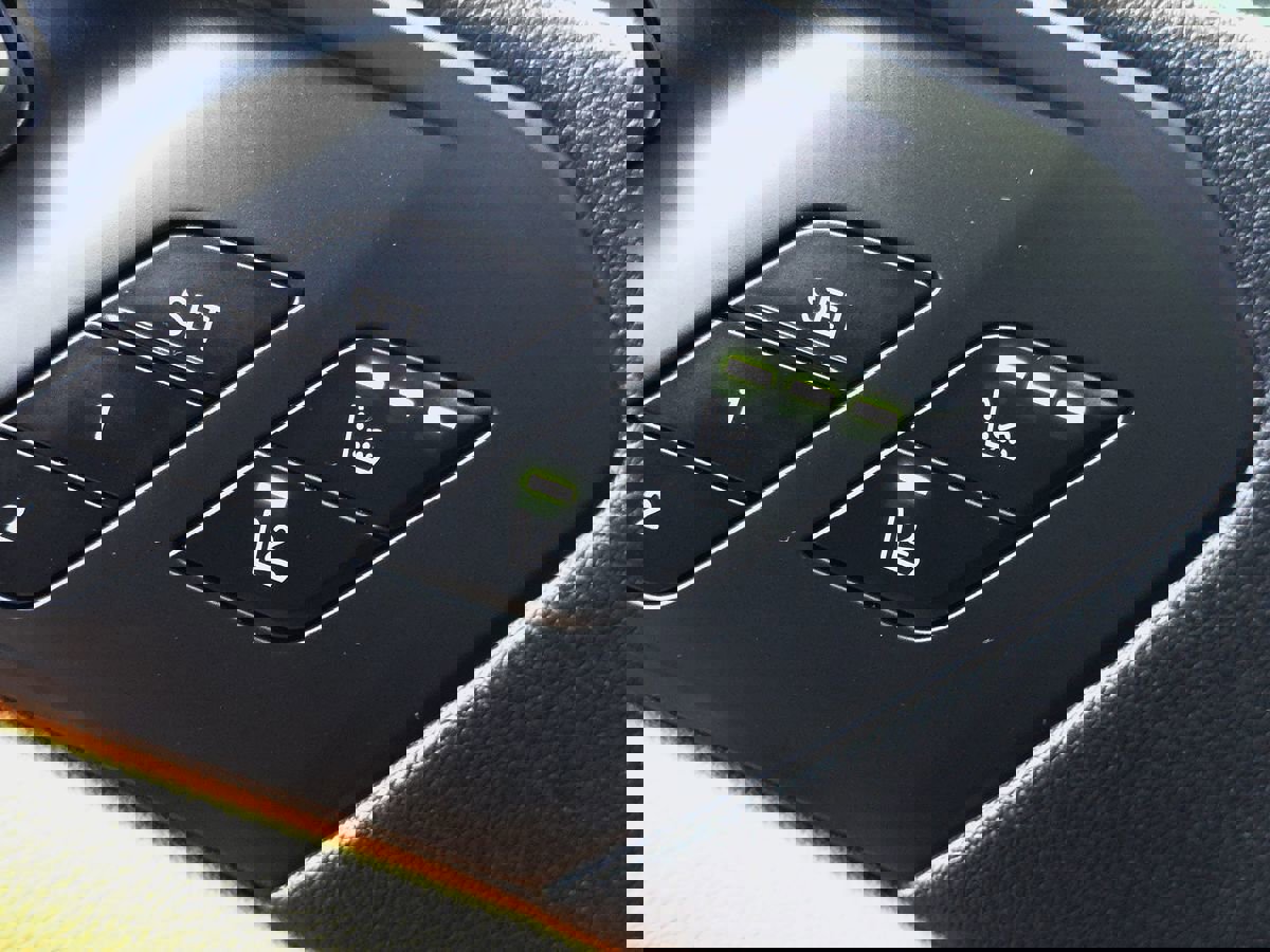 Used 2021 BMW X5 sDrive40i w/ M Sport Package image 30