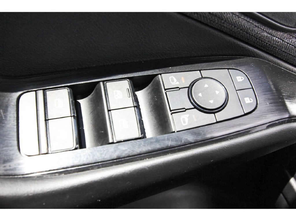 Used 2023 Nissan Rogue S FWD image 22